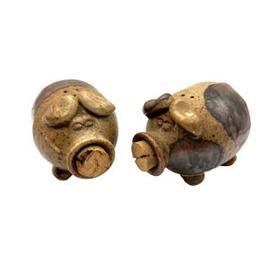 Vtg Stoneware Pottery Pigs Salt Pepper Set farmhouse Rustic Cabin cork OOAK